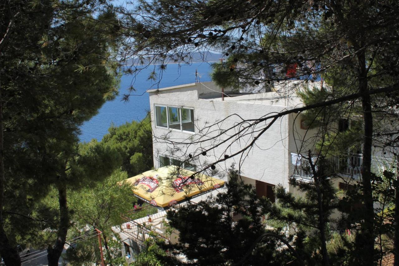 Apartments And Rooms With Parking Space Brela, Makarska - 6895 Extérieur photo